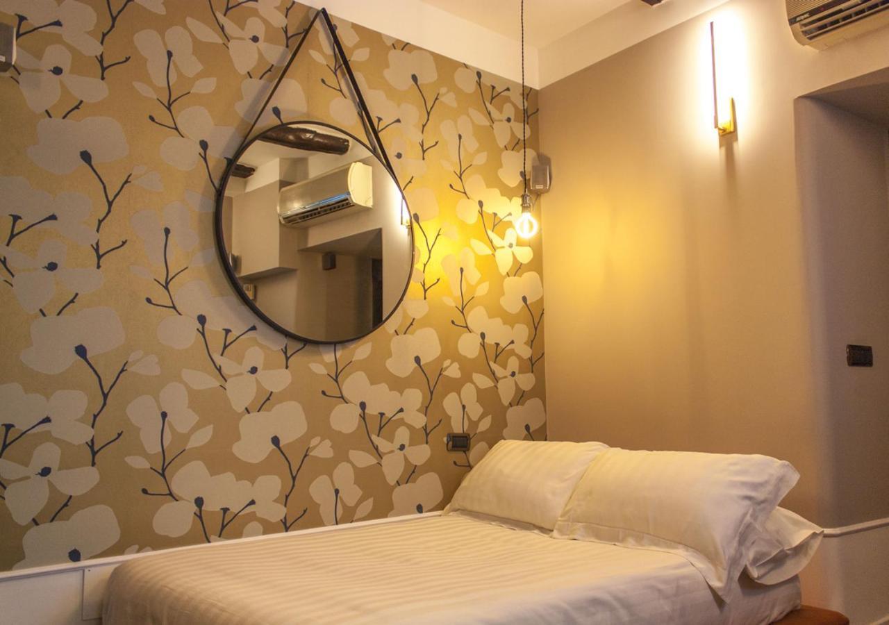 Relais Santa Chiara Leilighet Napoli Eksteriør bilde